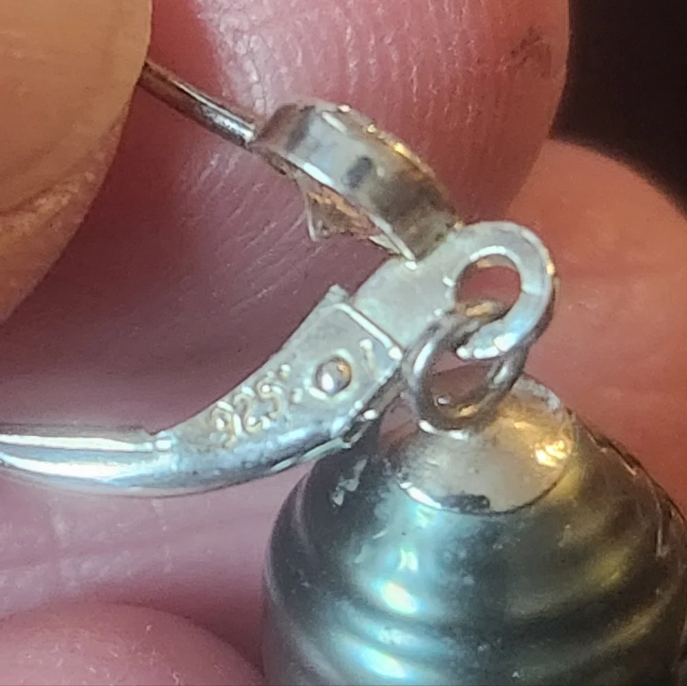 Tahitian Pearl Earrings - Picture 4 of 5